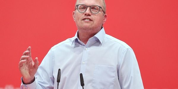 SPD-Spitzenkandidat fordert 5.000 Euro für jedes Neugeborene