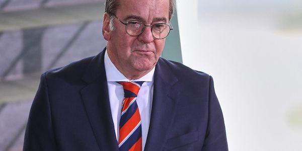 Verteidigungsminister verlangt Entschuldigung von Trump