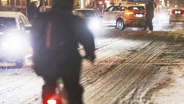 Blitzeis und Schnee - Wetterdienst weitet Unwetterwarnungen aus
