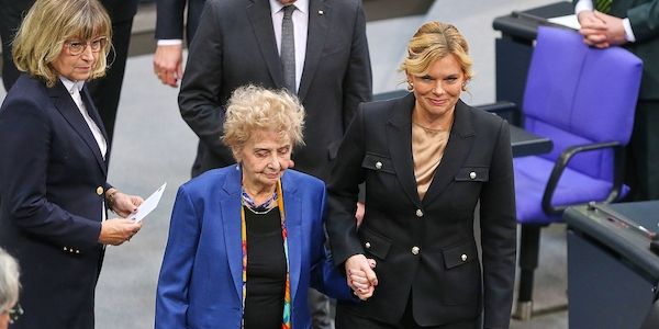 Bundestag gedenkt NS-Opfern