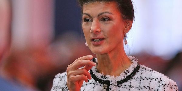Wagenknecht lehnt Abschaffung des Acht-Stunden-Tages ab