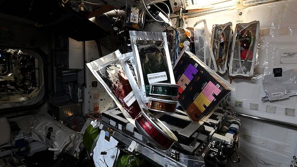 Kunststoff und Raumfahrt - Plastik im All-Tag