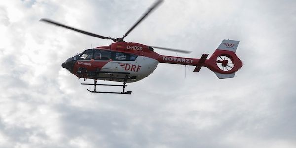 Hohen Neuendorf: Fahrerin stirbt nach Kollision mit Baum