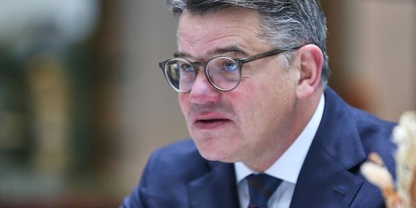 Rhein will Finanzplatz Frankfurt stärken