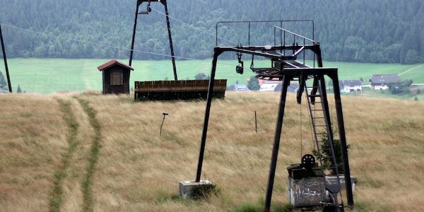 Importe von Ski und Snowboards deutlich gesunken