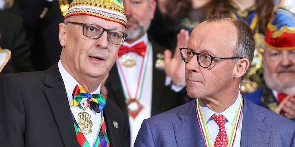 Merz zu Karnevalisten: "Ginge es doch immer so fröhlich zu"