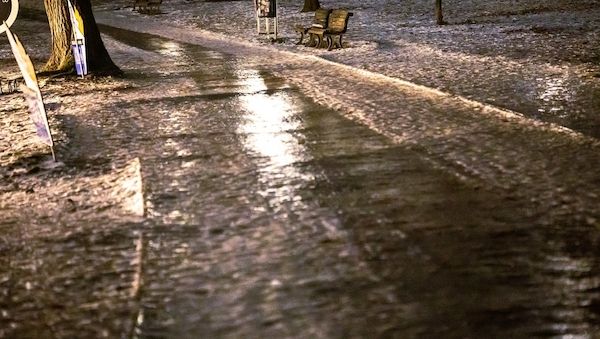 Neuer Eisregen in Berlin und Brandenburg erwartet