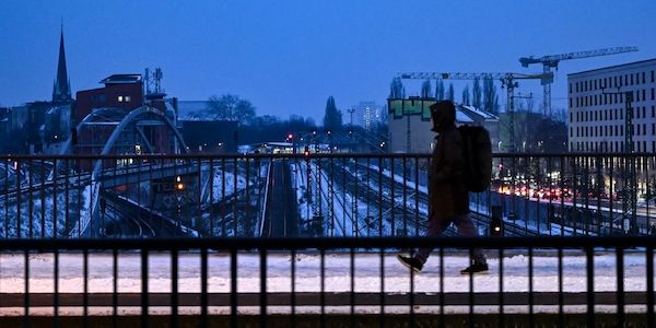 Eis legt wieder Teile der U-Bahn in Berlin lahm