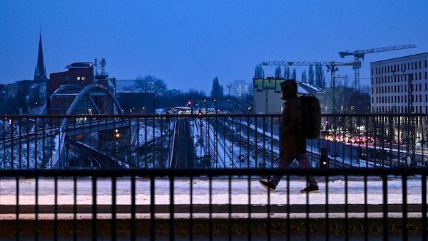 Eis legt wieder Teile der U-Bahn in Berlin lahm