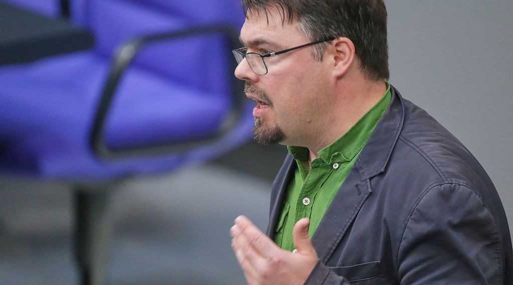 Grüne fordern Rücküberstellung von Maja T. nach Deutschland