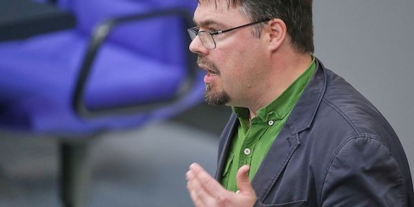 Grüne fordern Rücküberstellung von Maja T. nach Deutschland