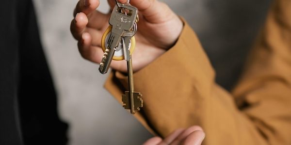 Mitbewohner gesucht: Was rechtlich zu beachten gilt