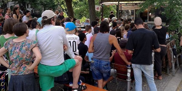 Bundesregierung macht Weg für Public Viewing bei Fußball-WM frei