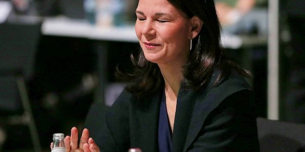 Baerbock lehnt Boykott der Fußball-WM in den USA ab