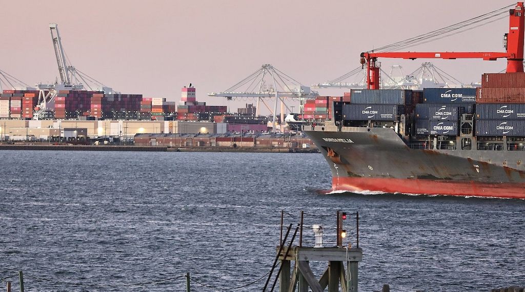 Mehr Exporte im Dezember - China löst USA als Haupthandelspartner ab