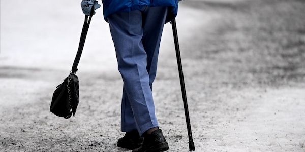 Berliner Friedhöfe bleiben wegen Glättegefahr geschlossen