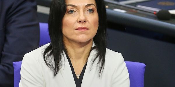 Wirtschaftsministerin will vorgezogene Steuerreformen