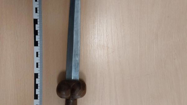 Bundespolizei stellt Dolch im Handgepäck am Bremer Flughafen sicher