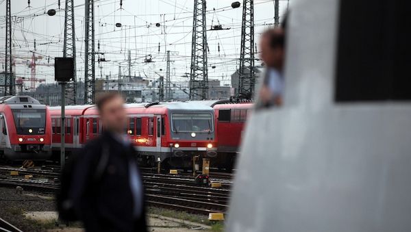 Bodycams: GDL will mehr Sicherheitsmaßnahmen für Bahnmitarbeiter