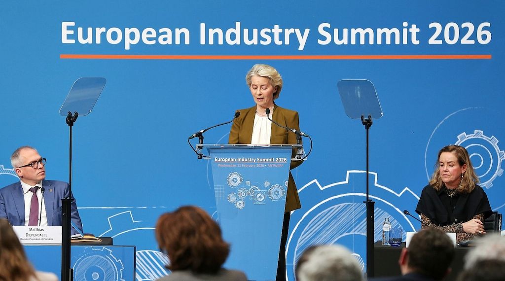 Von der Leyen will schnellere Genehmigungsverfahren für Industrie
