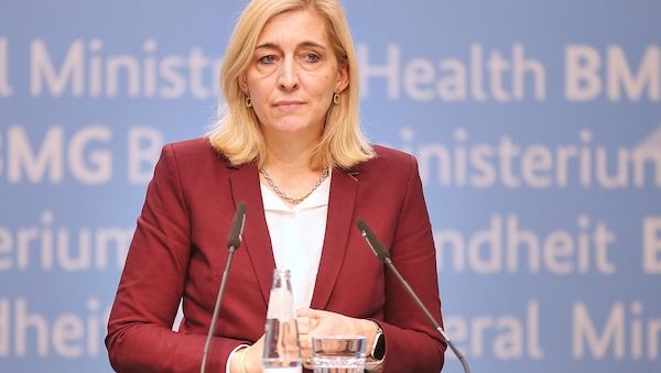 Warken kündigt Milliarden-Sparprogramm vor Sommer an