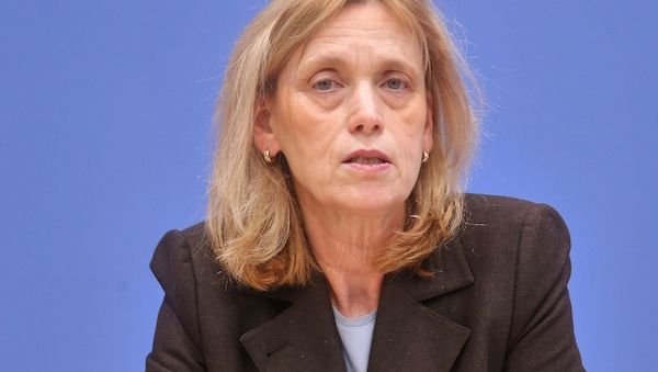 Nächste Wahlrechtsreform: Prien fordert Prüfung von Parität