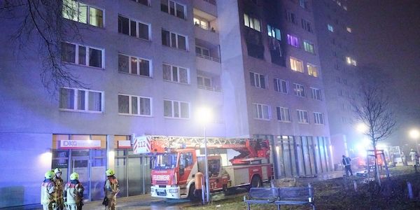 Totes Kind und Schwerverletzte bei Hochhausbrand in Berlin