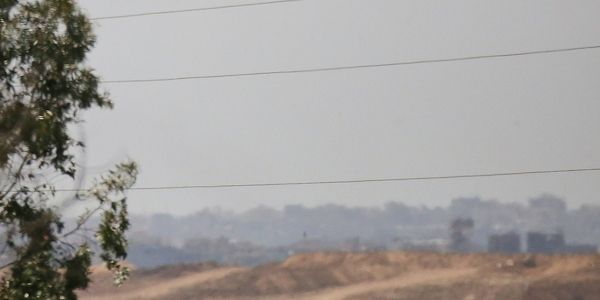 Klöckner besucht "gelbe Zone" des Gazastreifens - Kritik von Grünen