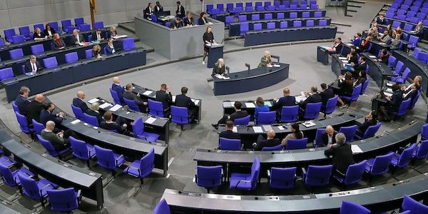 CSU-Landesgruppenchef zweifelt an Parität im Wahlrecht