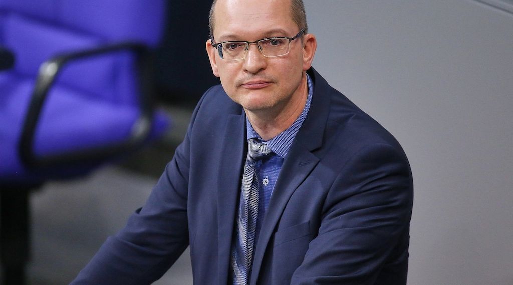 Thüringer AfD fordert schärfere Regeln für Mitarbeiter