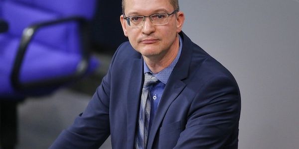 Thüringer AfD fordert schärfere Regeln für Mitarbeiter