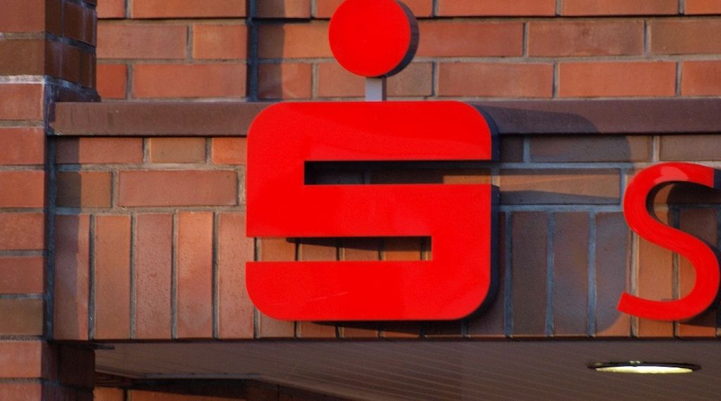 Zahl der Volksbanken und Sparkassen sinkt unter 1.000