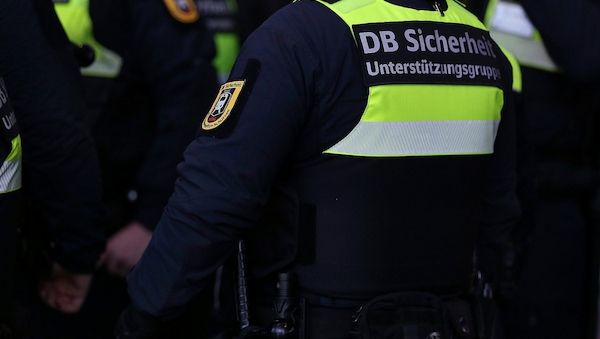 Deutsche Bahn will Mitarbeiter mit Bodycams ausstatten