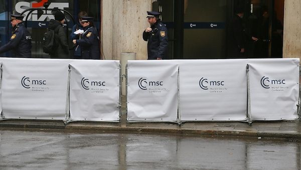 Bayerns Innenminister fordert bei Sicherheitskonferenz stärkere Allianz gegen Terrorismus