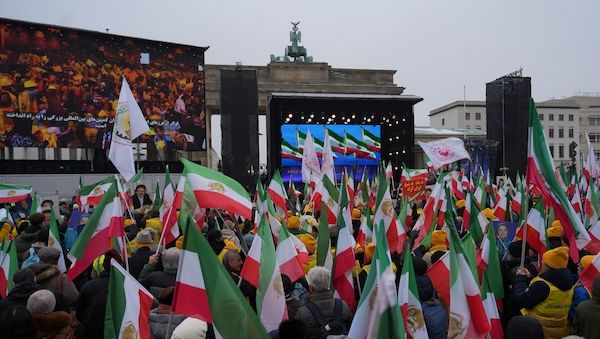 Das Brandenburger Tor leuchtet heute für Freiheit im Iran