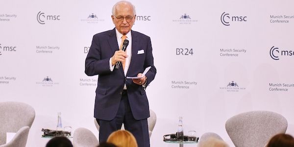 Ischinger fordert nach Sicherheitskonferenz mehr Druck auf Russland
