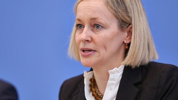 Bundesdatenschützerin gegen pauschales Social-Media-Verbot