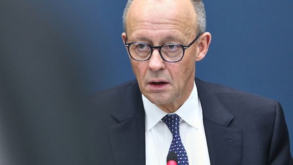 Merz befürwortet Social-Media-Verbot für Minderjährige