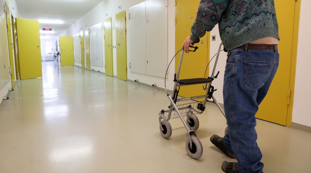 Senioren in Haft - Brandenburg bietet Pflege in Gefängnissen
