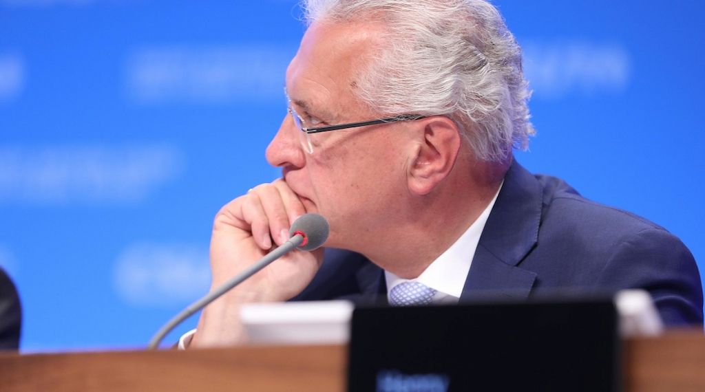 Bayerns Asylzugänge 2025 stark gesunken, Abschiebungen gestiegen