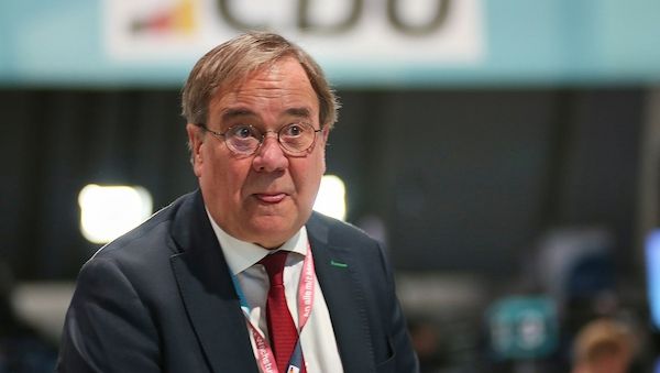 Laschet hegt keinen Groll wegen Söder-Witz an Aschermittwoch