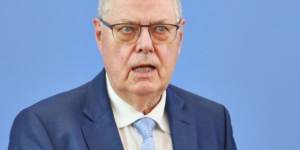 Steinbrück wirft Ministerien fehlenden Staatsreformwillen vor