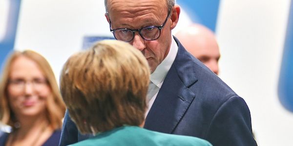 Merz sieht Parteitagsbesuch von Angela Merkel als "Bereicherung"