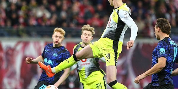 1. Bundesliga: Leipzig und Dortmund unentschieden