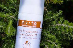 Der neue Zink Gesichtstoner ganz ohne reizende Zusätze wie Alkohol oder Duftstoffe Bild 3