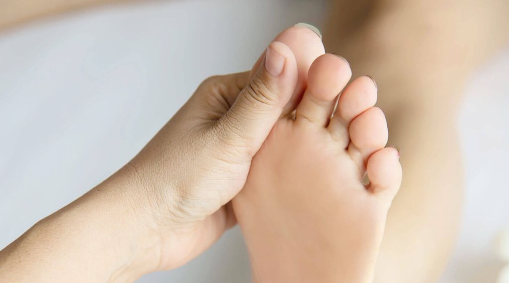 Myrto Naturkosmetik - Bio Fuß- und Nagelbalsam – natürliche Alternative gegen Fußpilz und Ekzeme