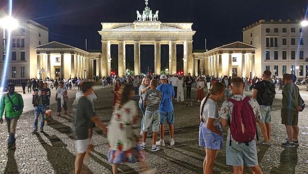 Berlin-Monitor zeigt wachsende Skepsis gegenüber Demokratie