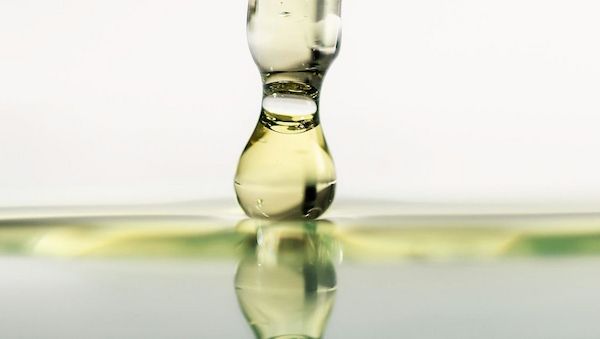 Denaturierter Alkohol und Fettalkohole in der Hautpflege – schädlich oder nicht?