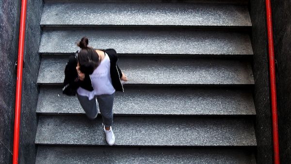 Deutsche Telekom baut KI-Assistenten in Telefonate ein