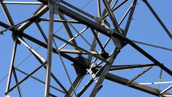 Hamburg liefert 29 Stromgeneratoren an Partnerstadt Kiew